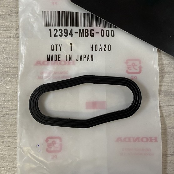 Honda 12394-MBG-000 - прокладка свечного колодца клапанной крышки (Honda VFR800) Honda 12394-MBG-000 - прокладка свечного колодца клапанной крышки (Honda VFR800)