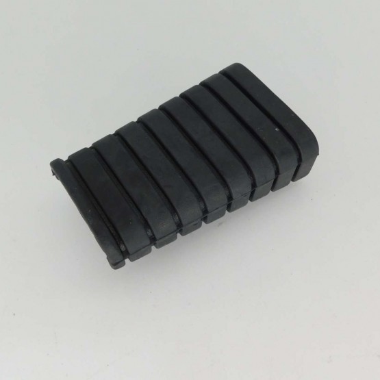 Yamaha 1NH-27413-00-00 - накладка на подножку Yamaha 1NH-27413-00-00 - накладка на подножку