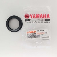Yamaha 45P-F3144-00-00 - пыльник вилки (41x53,5x15) (57-107)